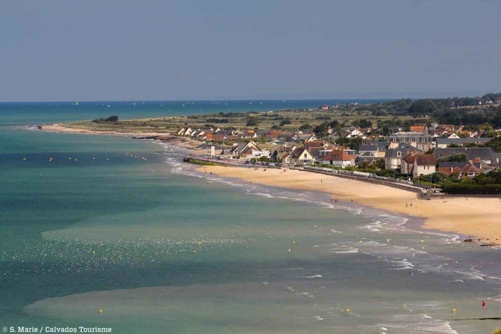 Ferienwohnung Les Combles De L Aure Grand Studio Cosy Confortable Classe 3 Etoiles Centre Bayeux 2 Mn A Pied Cathedrale Proche Plages Du Debarquement Exterior foto